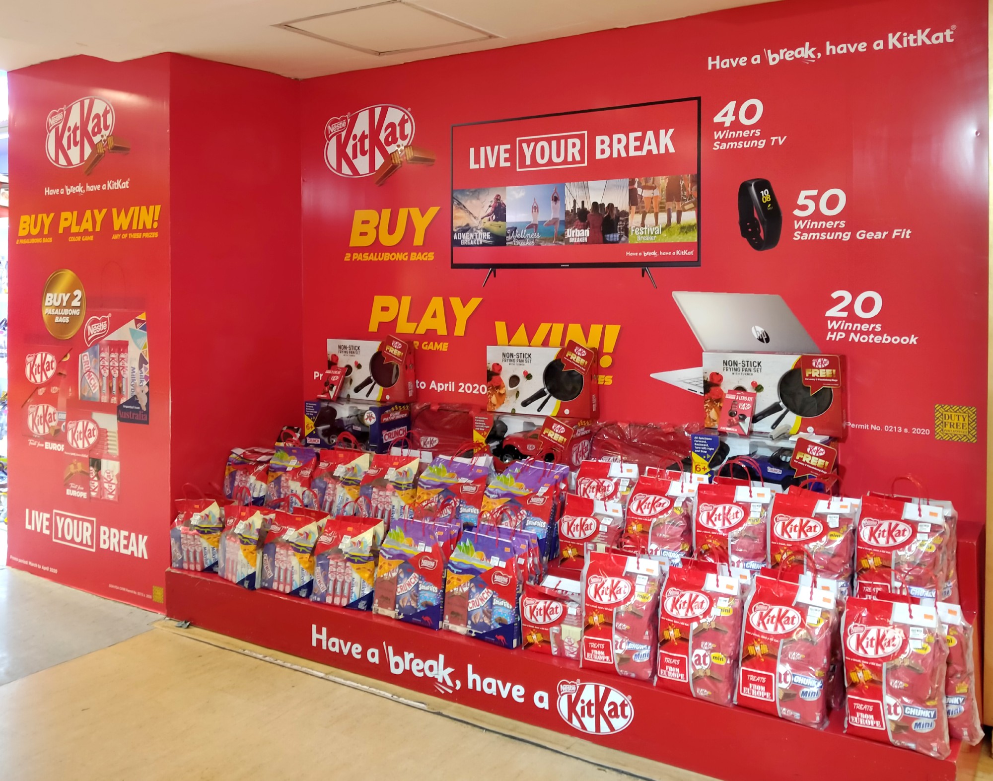 kitkat-pop-display-01